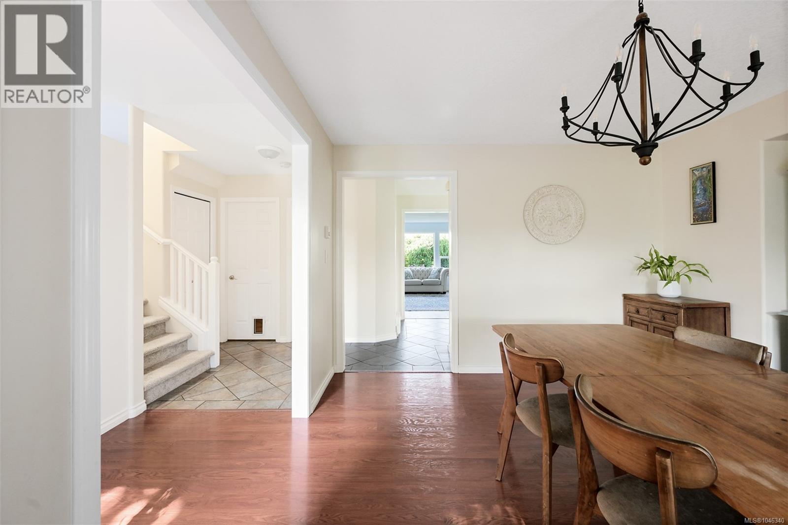 2959 Robalee Pl Property Photo 16