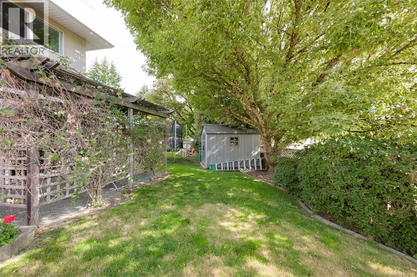2959 Robalee Pl Property Photo 51