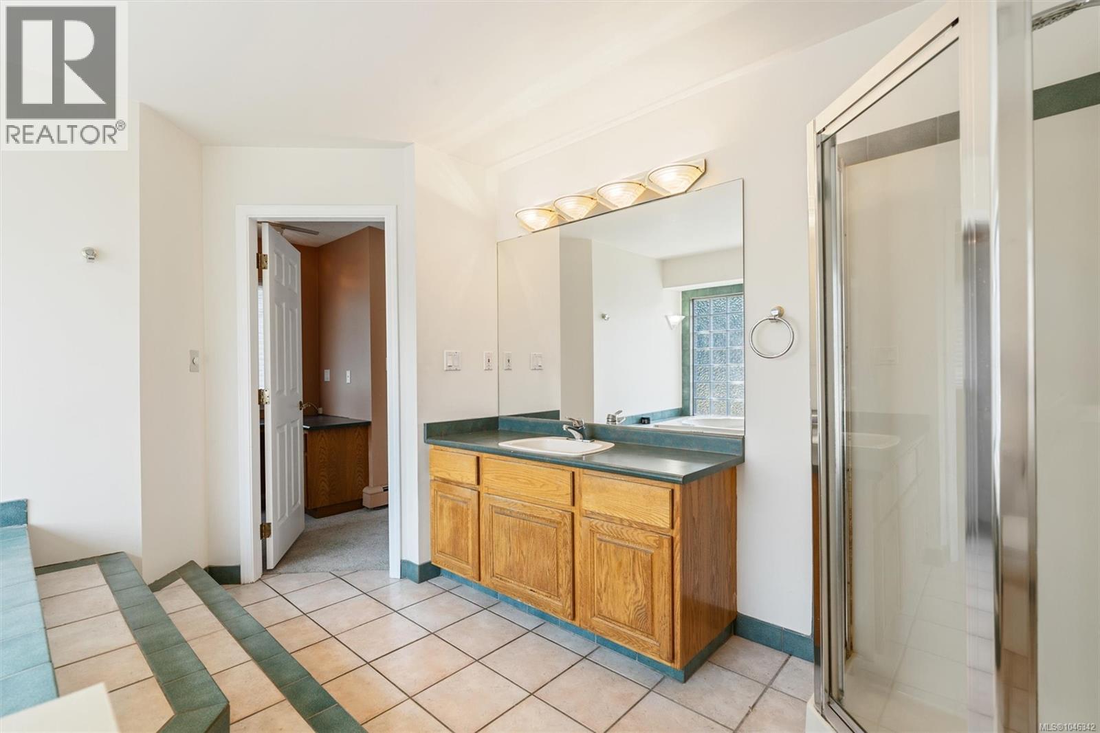 1143 Lindsay Pl Property Photo 34