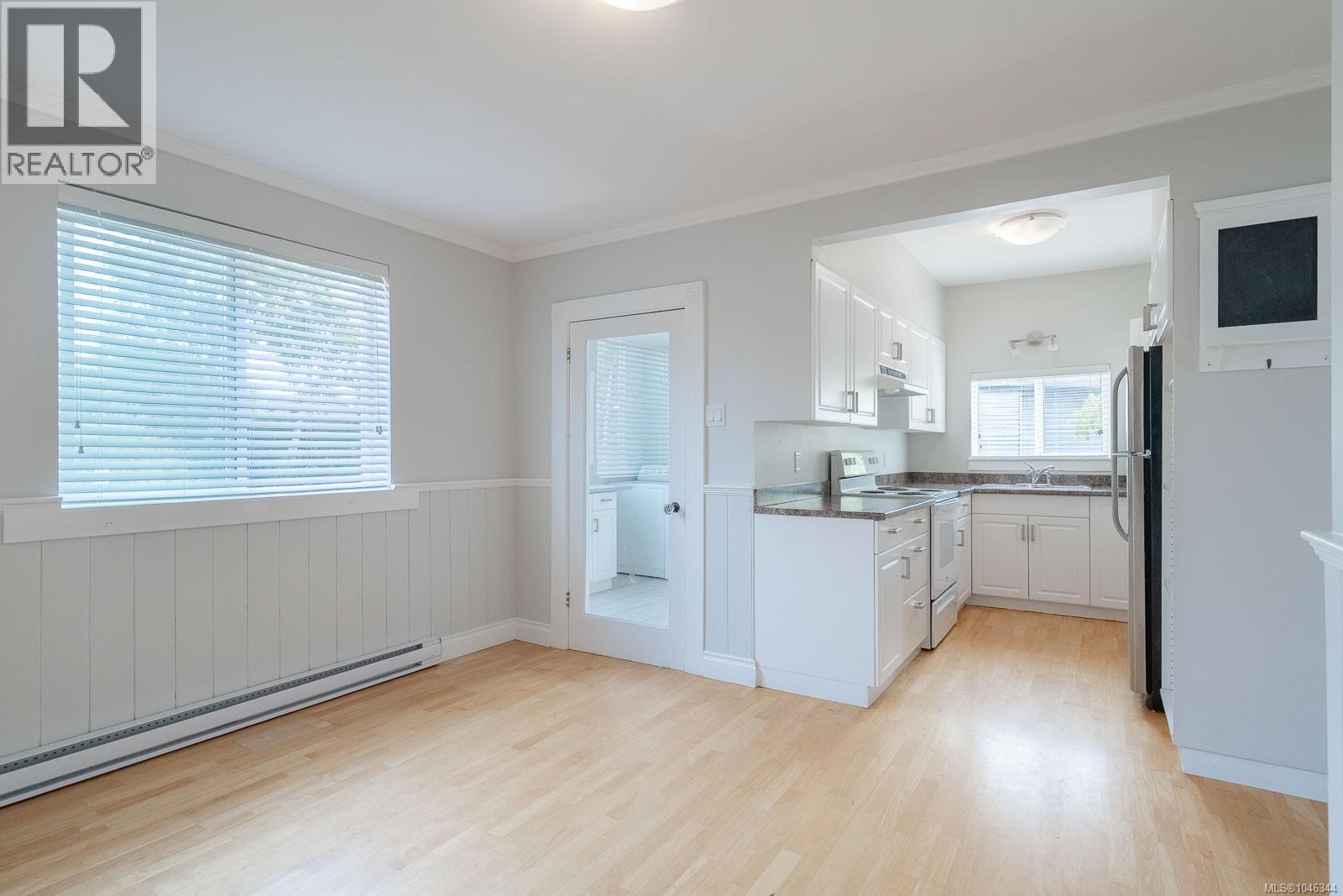 121 Harewood Rd Property Photo 4