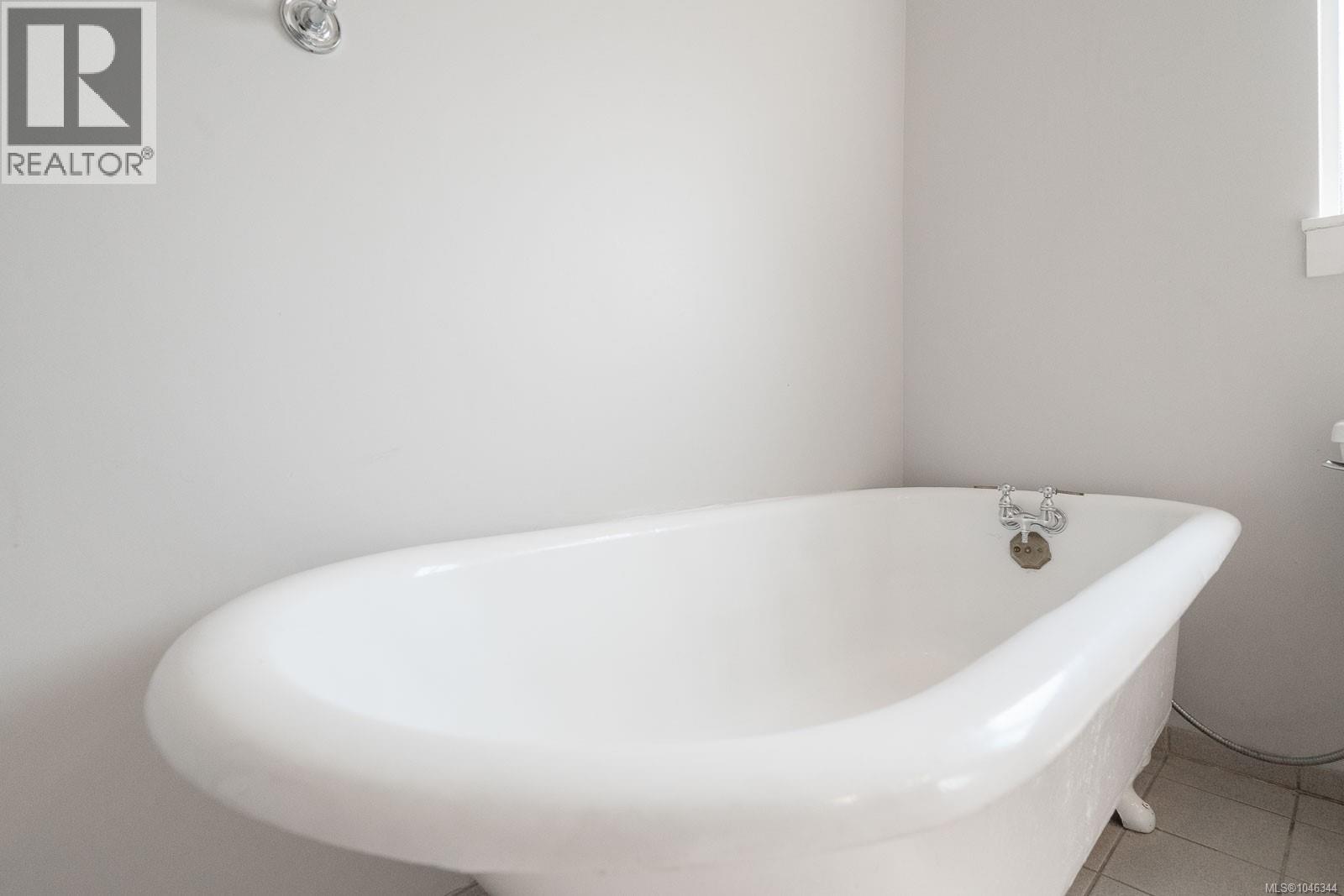 121 Harewood Rd Property Photo 7
