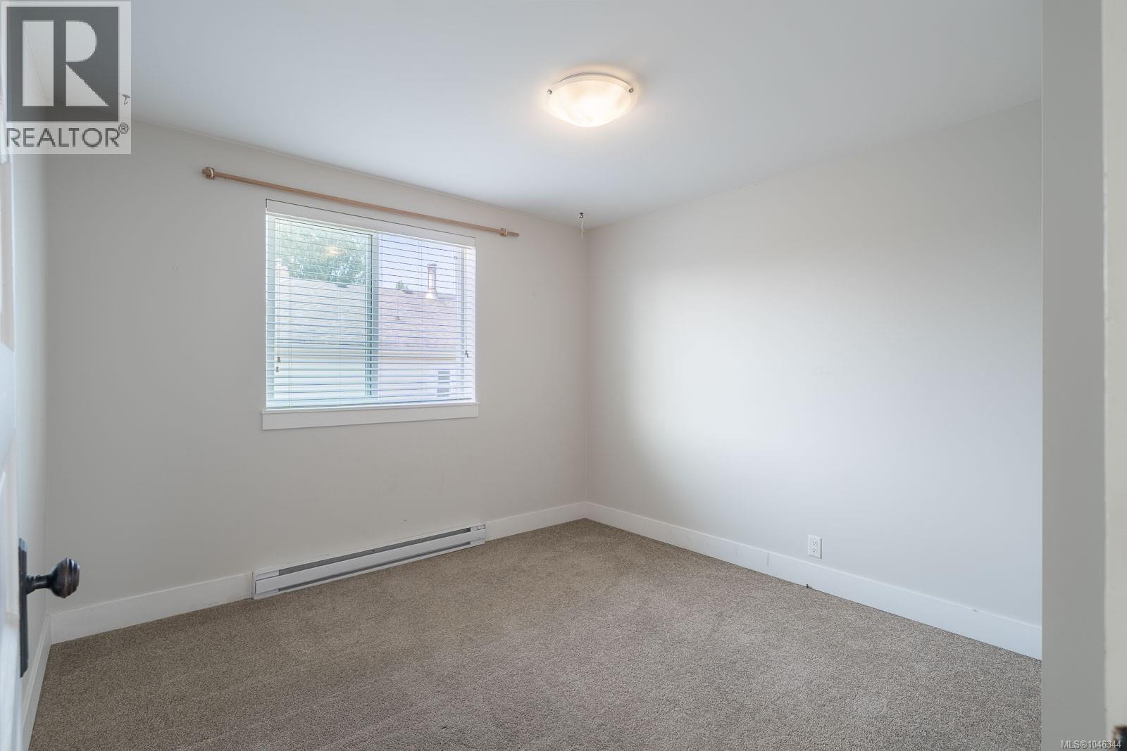 121 Harewood Rd Property Photo 8