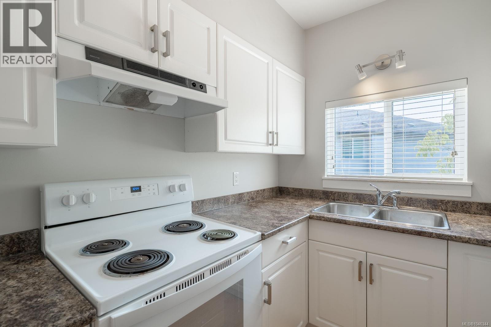 121 Harewood Rd Property Photo 11