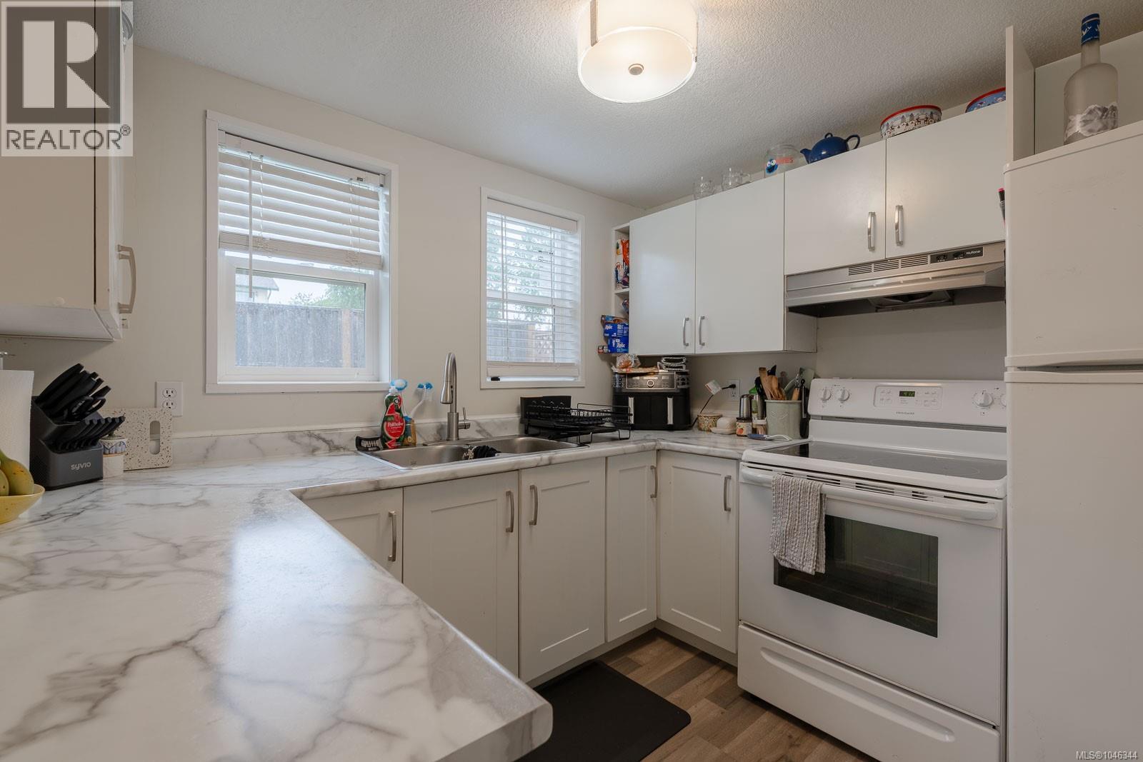 121 Harewood Rd Property Photo 27