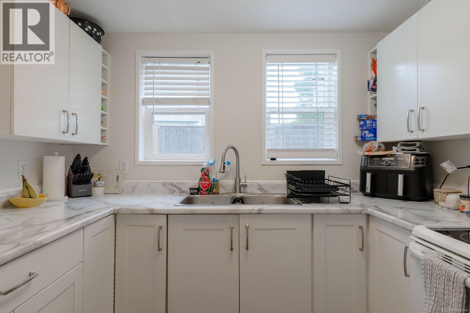 121 Harewood Rd Property Photo 28