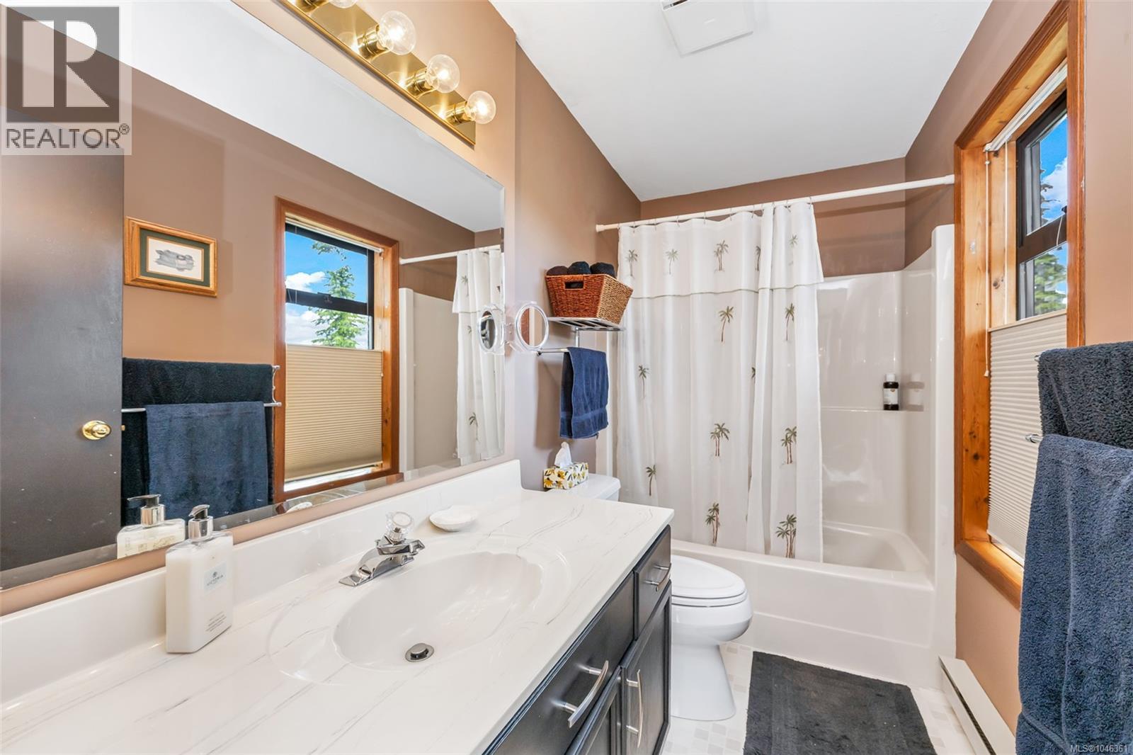 886 Jutland Terr Property Photo 20