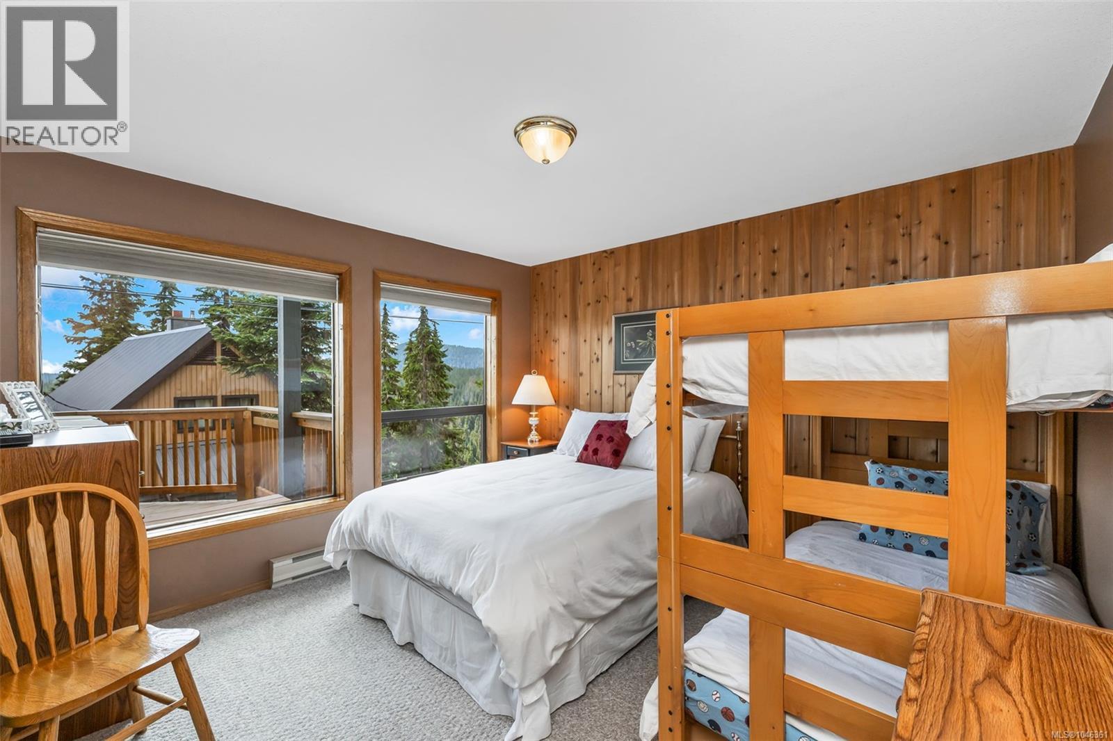 886 Jutland Terr Property Photo 21