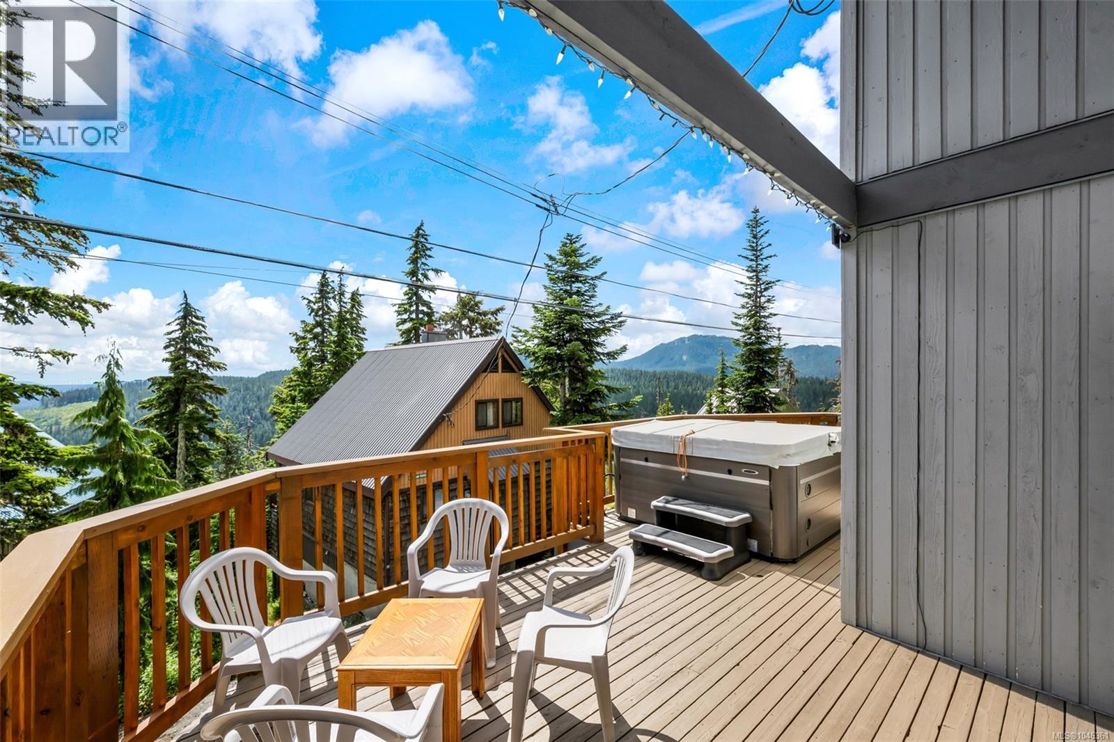 886 Jutland Terr Property Photo 39