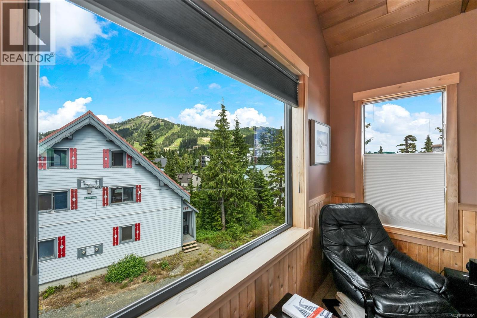 886 Jutland Terr Property Photo 45
