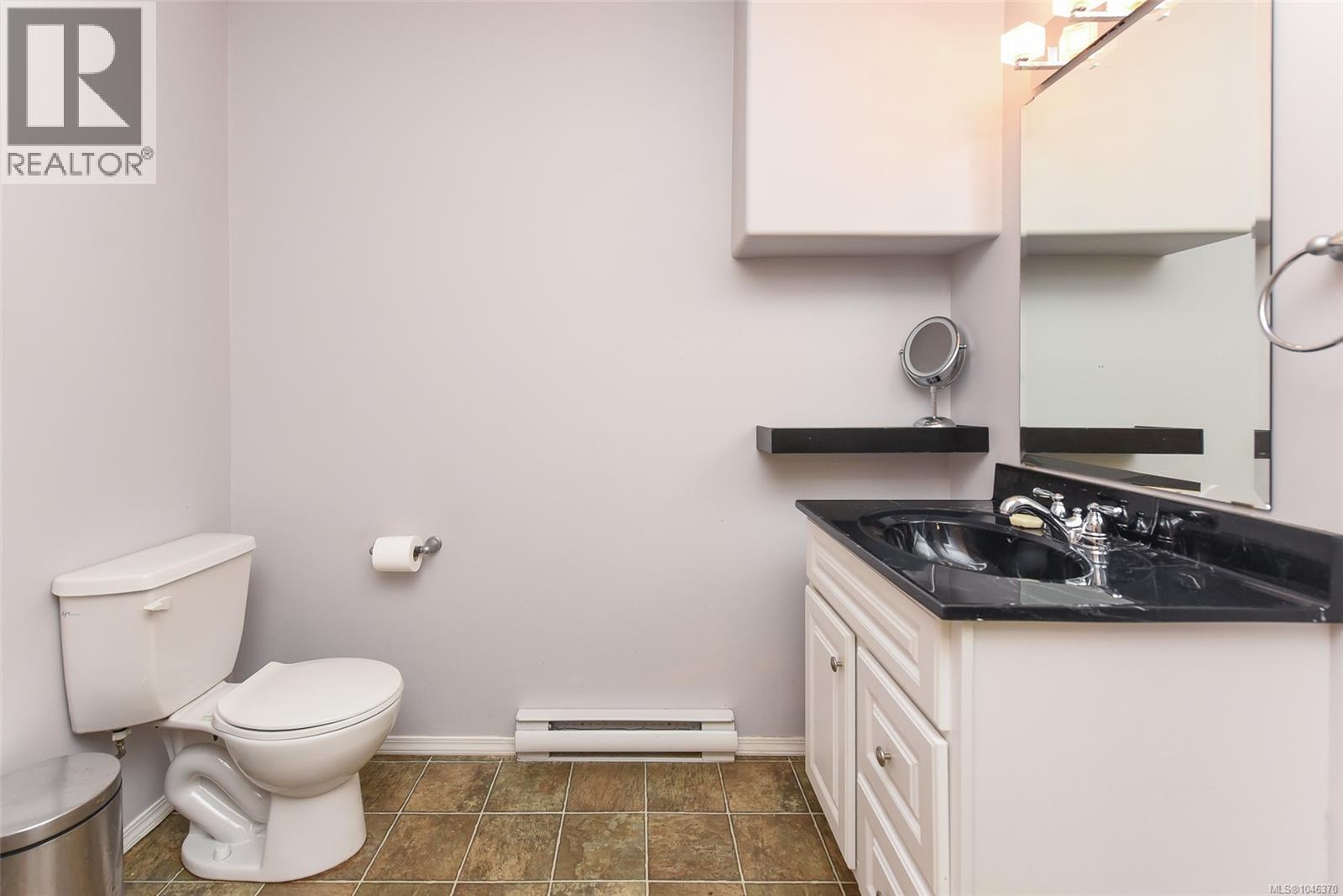 1272 Crown Pl Property Photo 26