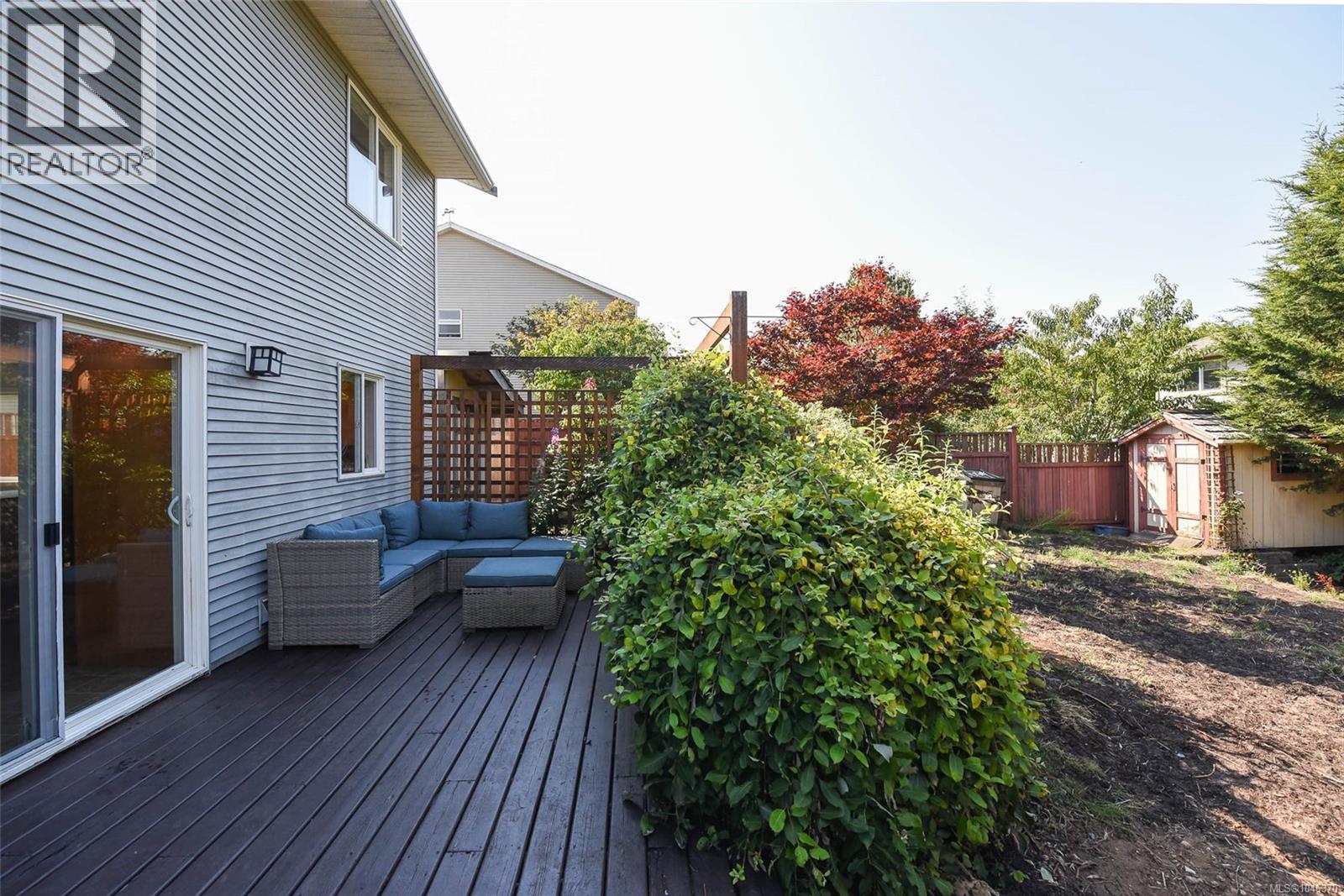 1272 Crown Pl Property Photo 36