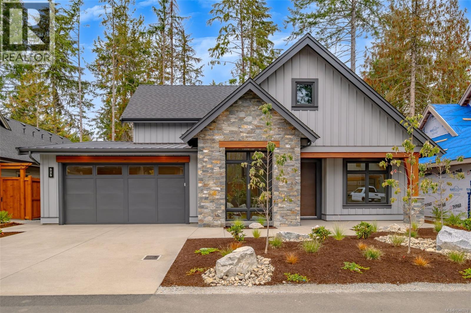 525 Hole-in-one Dr Property Photo 1