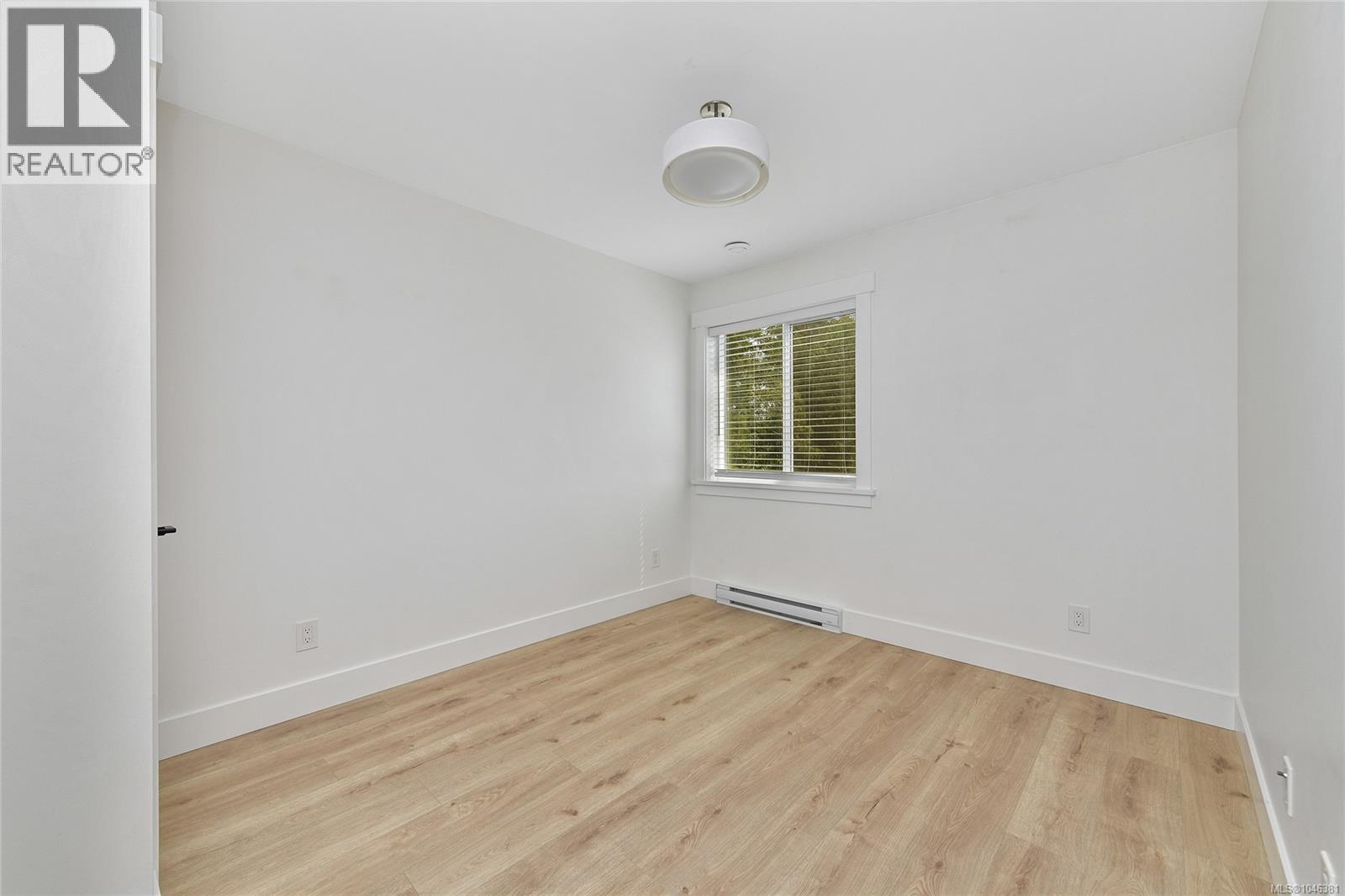 1122 Golden Spire Cres Property Photo 27