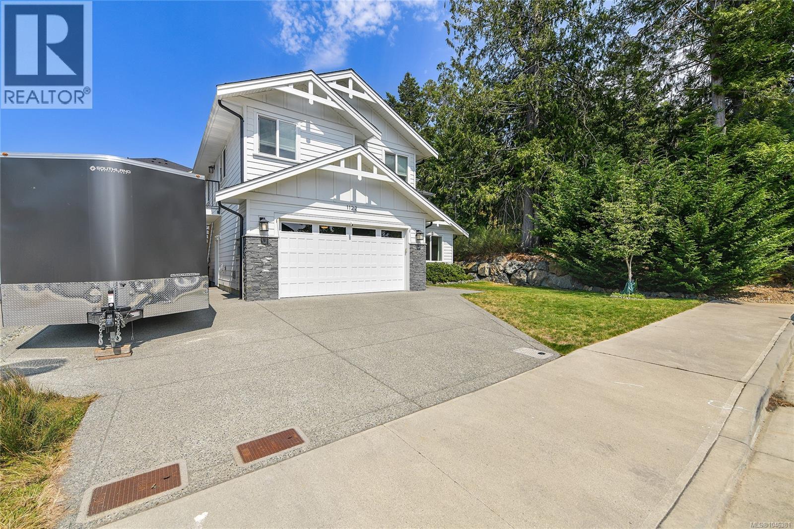 1122 Golden Spire Cres Property Photo 33