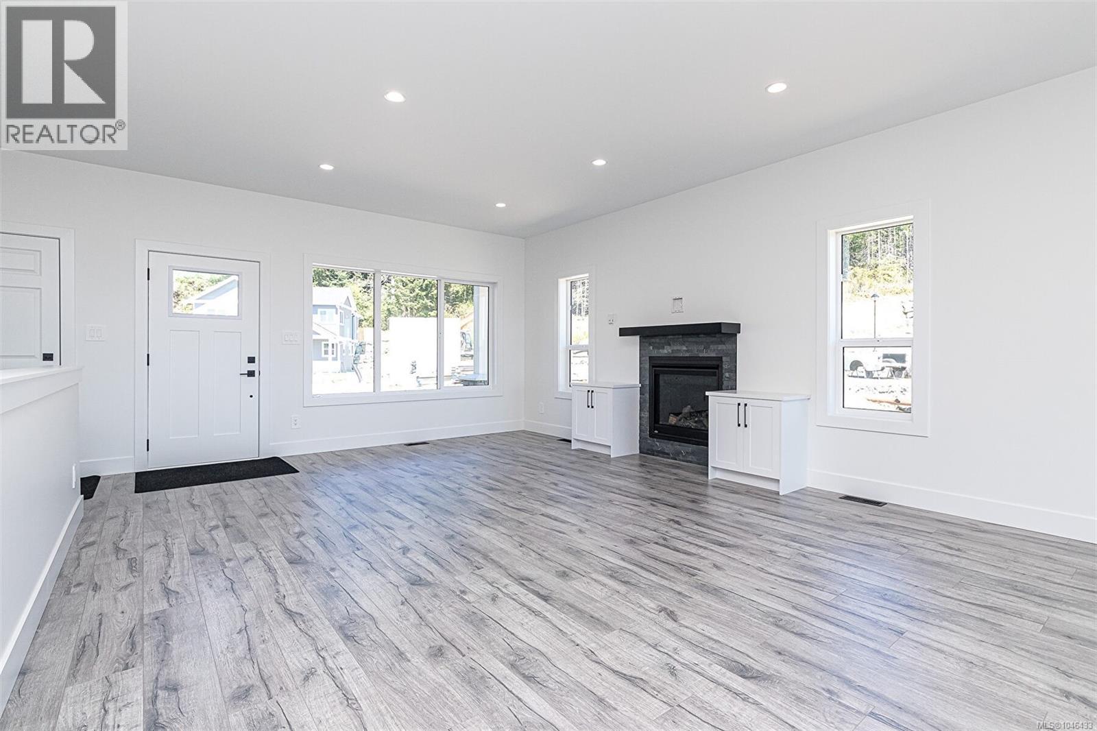 2605 Nickson Way Property Photo 12