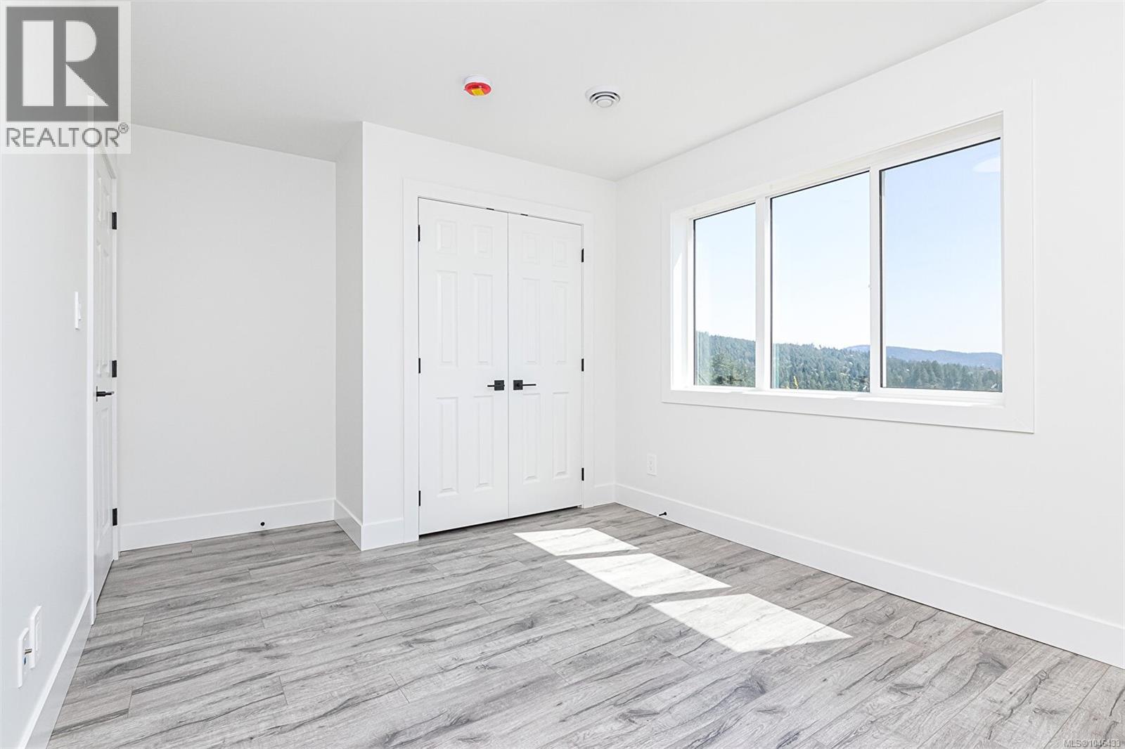 2605 Nickson Way Property Photo 32
