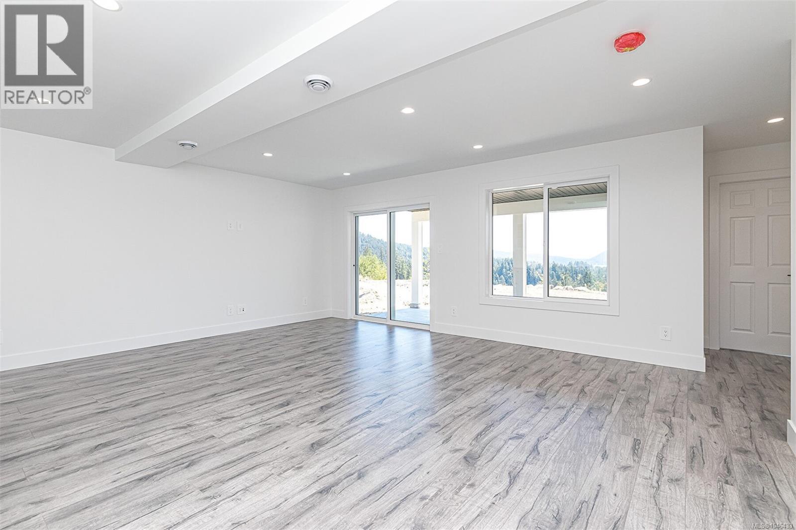 2605 Nickson Way Property Photo 35