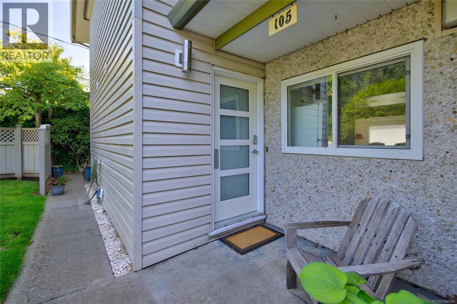 105 1537 Noel Ave Property Photo 4