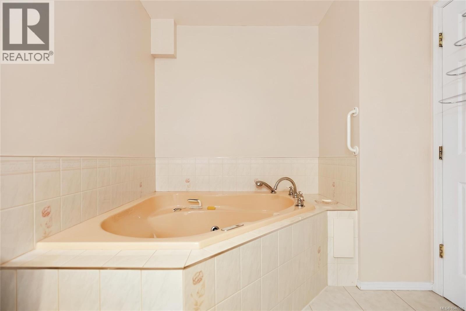 105 1537 Noel Ave Property Photo 31