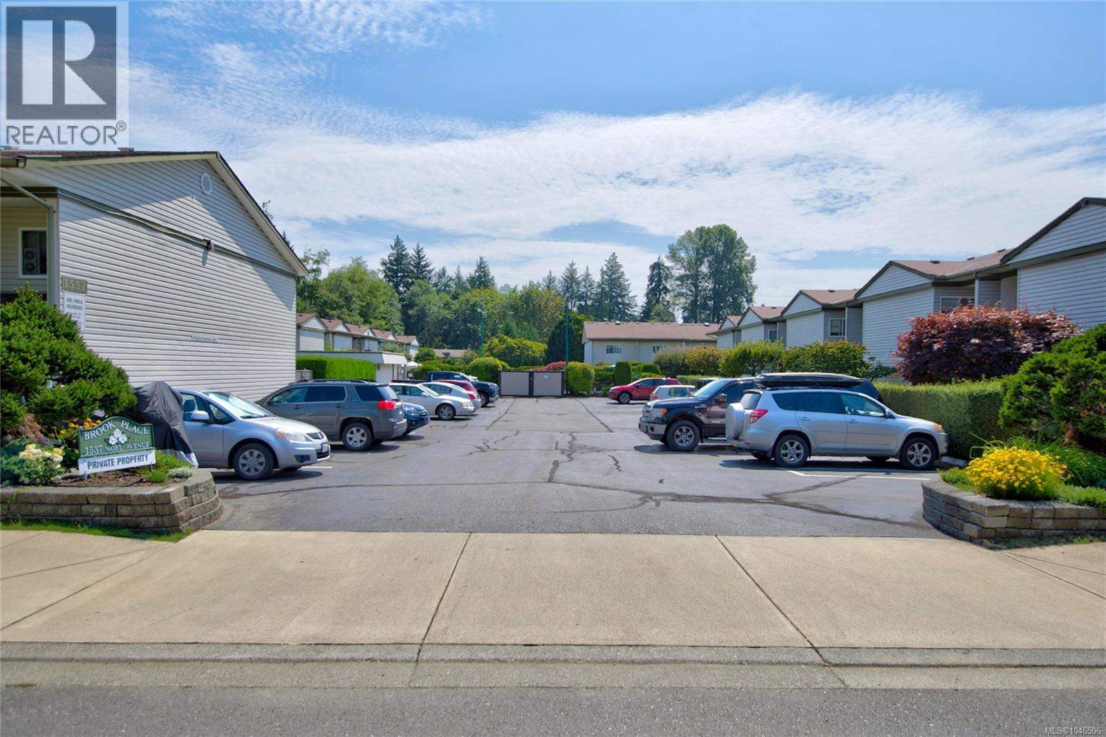 105 1537 Noel Ave Property Photo 44