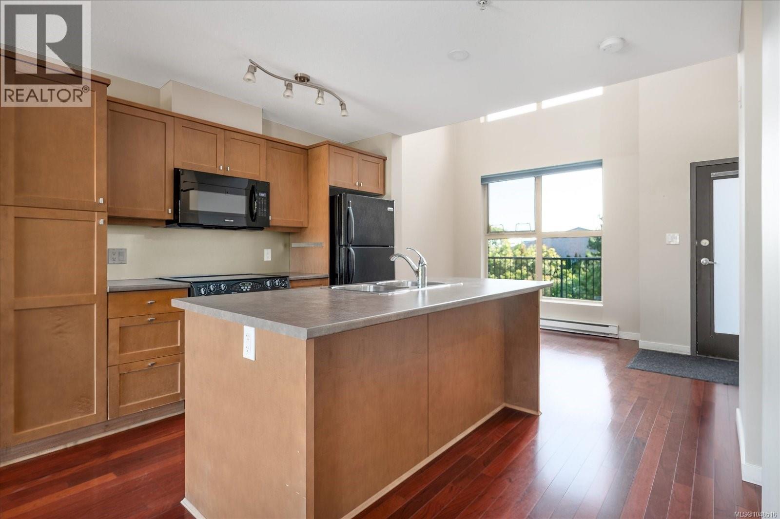 316 555 Franklyn St Property Photo 8