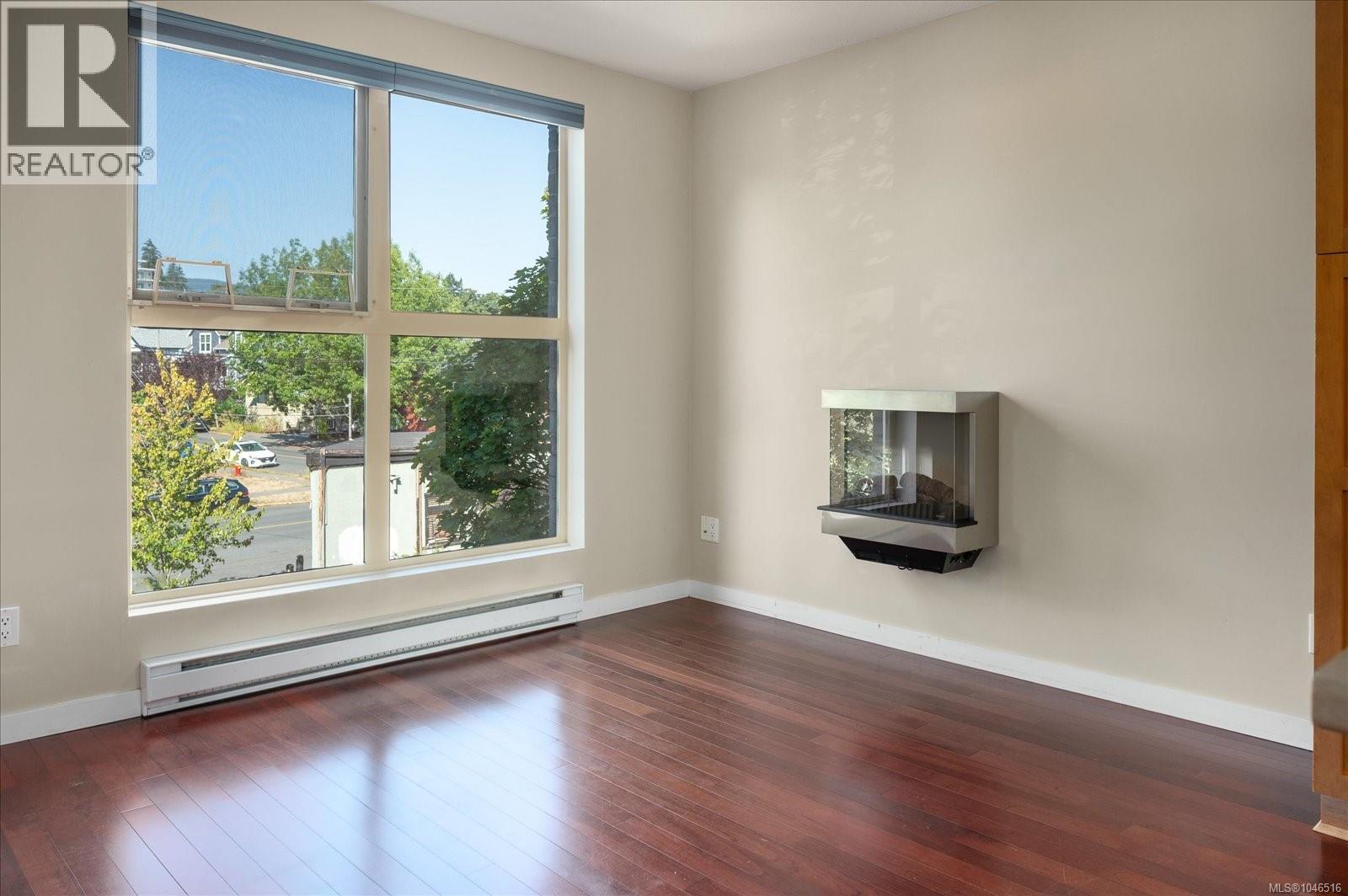316 555 Franklyn St Property Photo 11