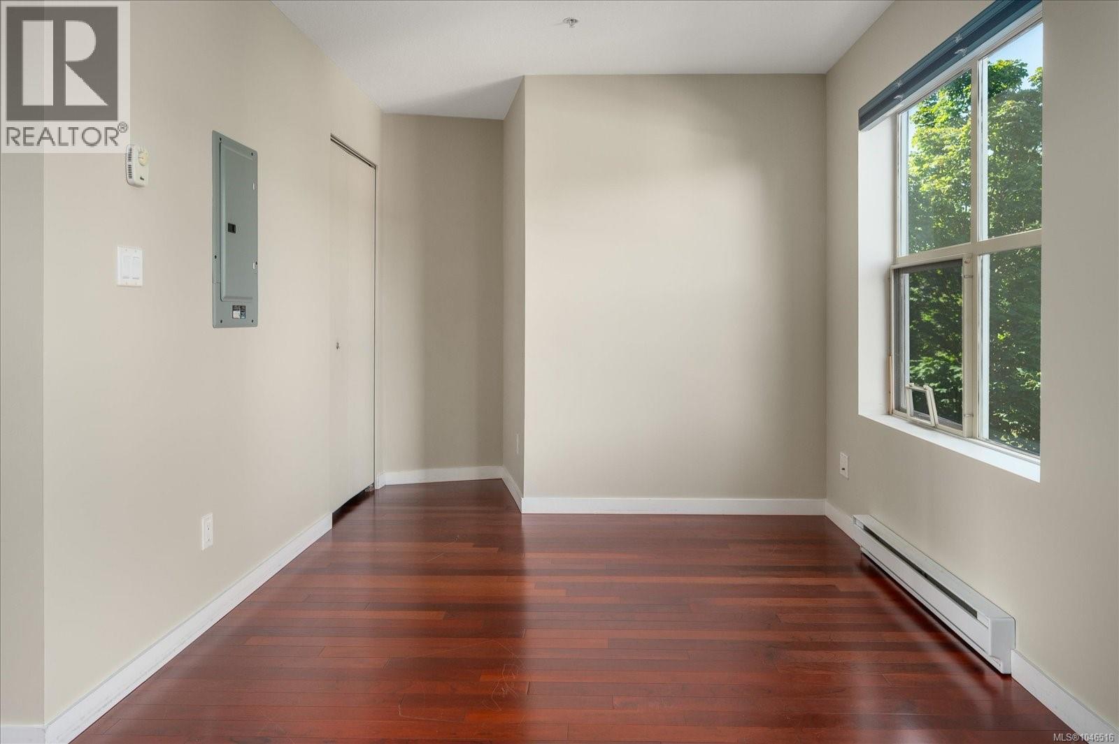 316 555 Franklyn St Property Photo 14