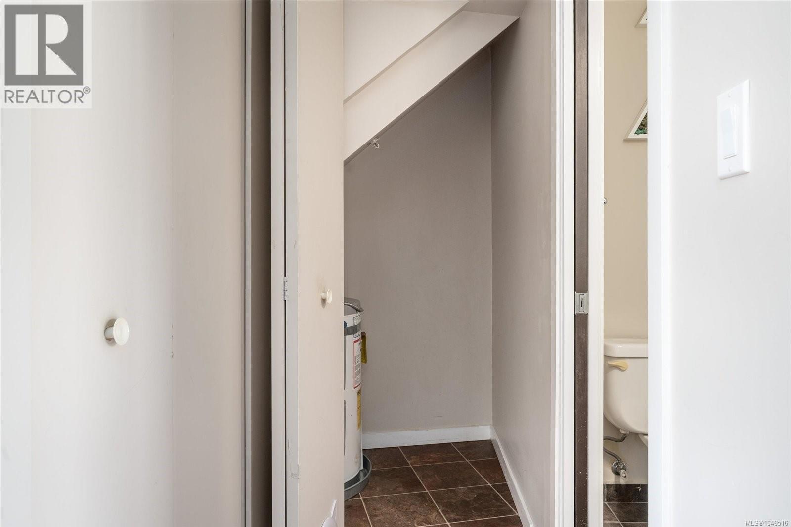 316 555 Franklyn St Property Photo 16