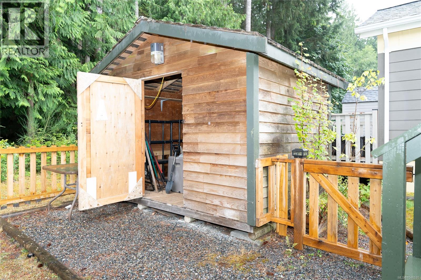 130 3042 River Rd Property Photo 35