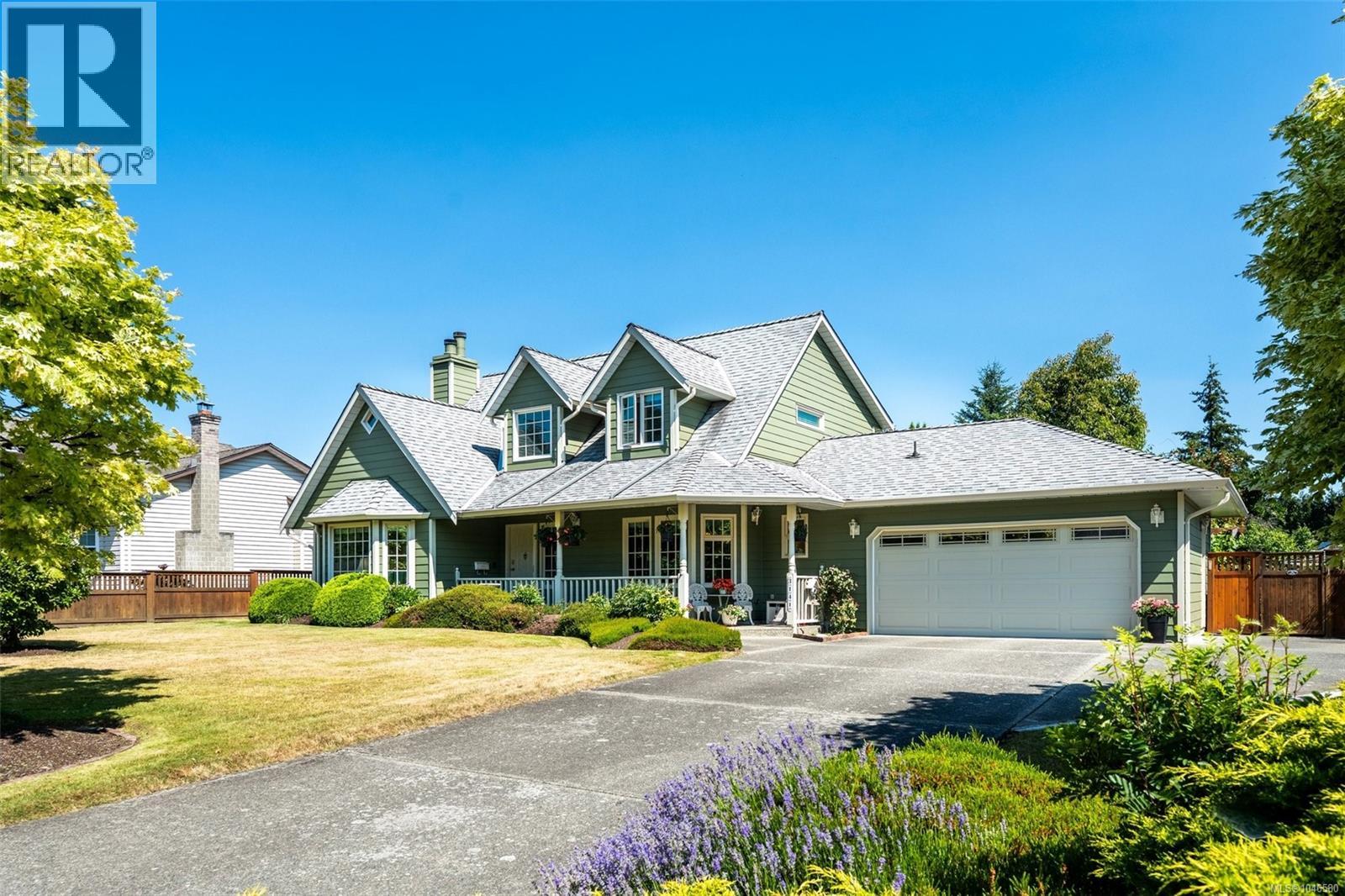 3141 Antrobus Cres