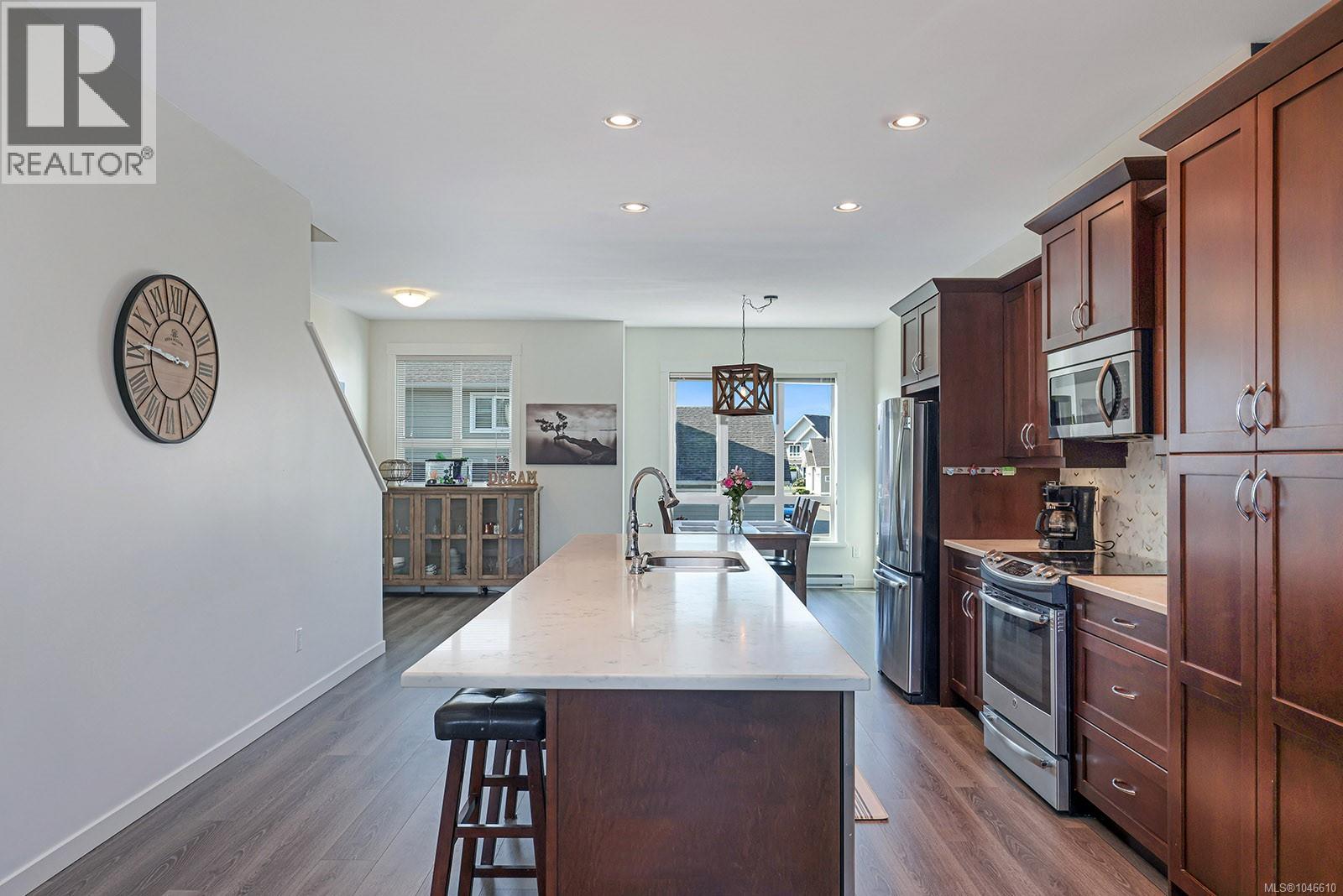 38 700 Lancaster Way Property Photo 10