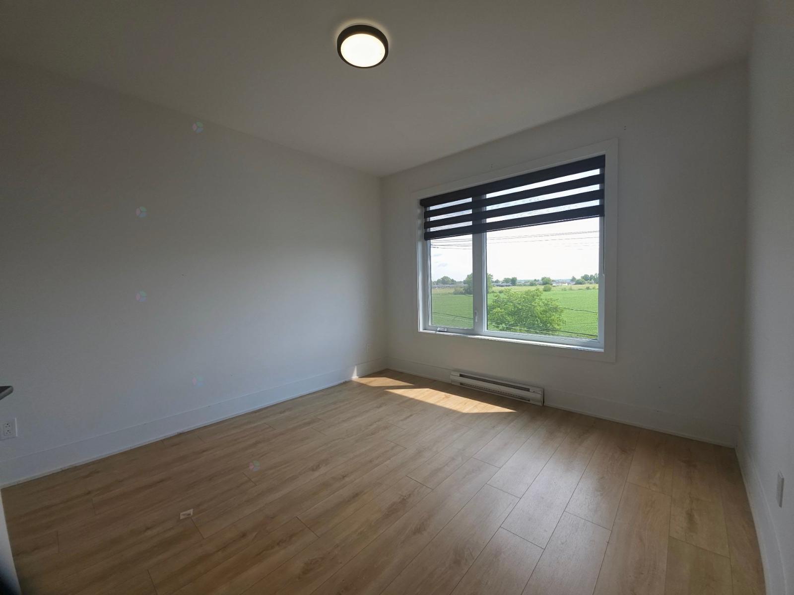 1880 Route Édouard-vii, #401 Property Photo 7