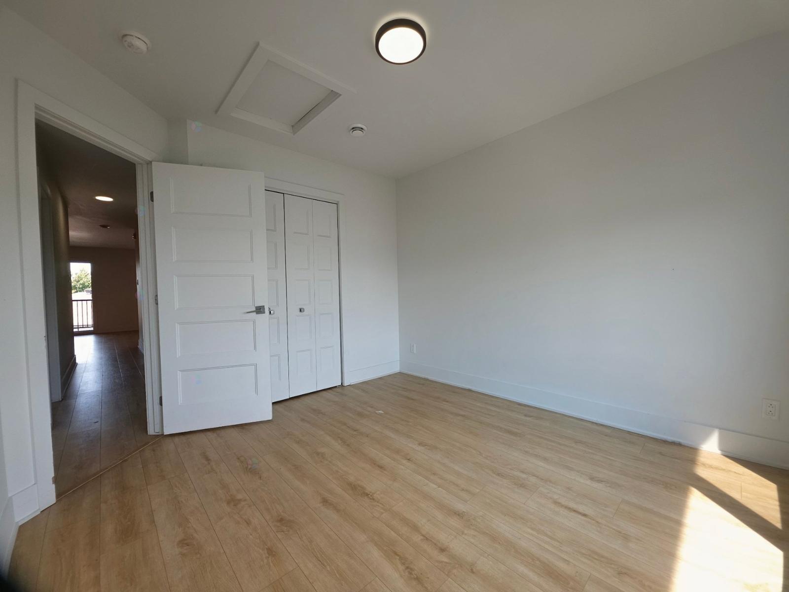 1880 Route Édouard-vii, #401 Property Photo 8