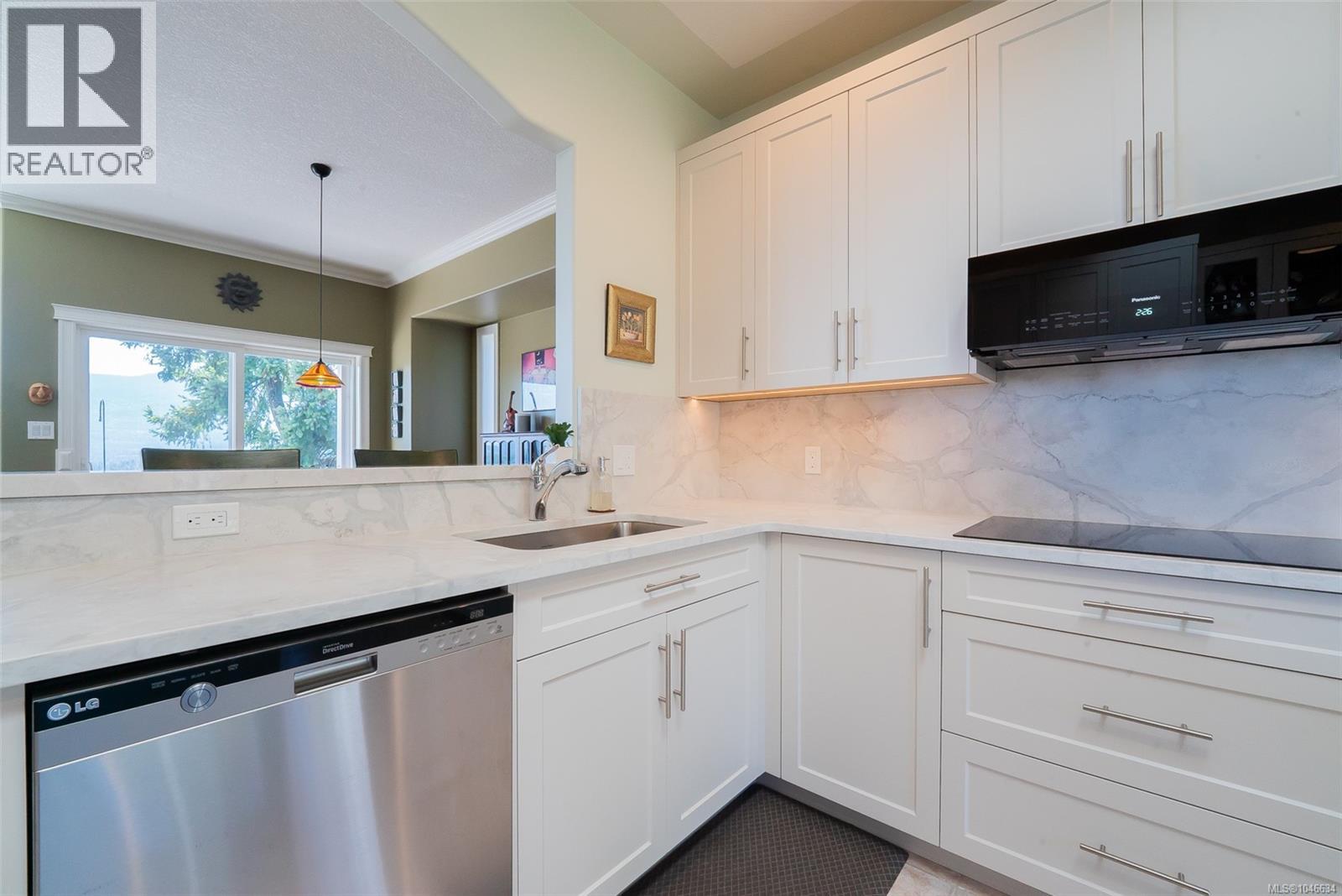 180 Rainbow Cres Property Photo 15