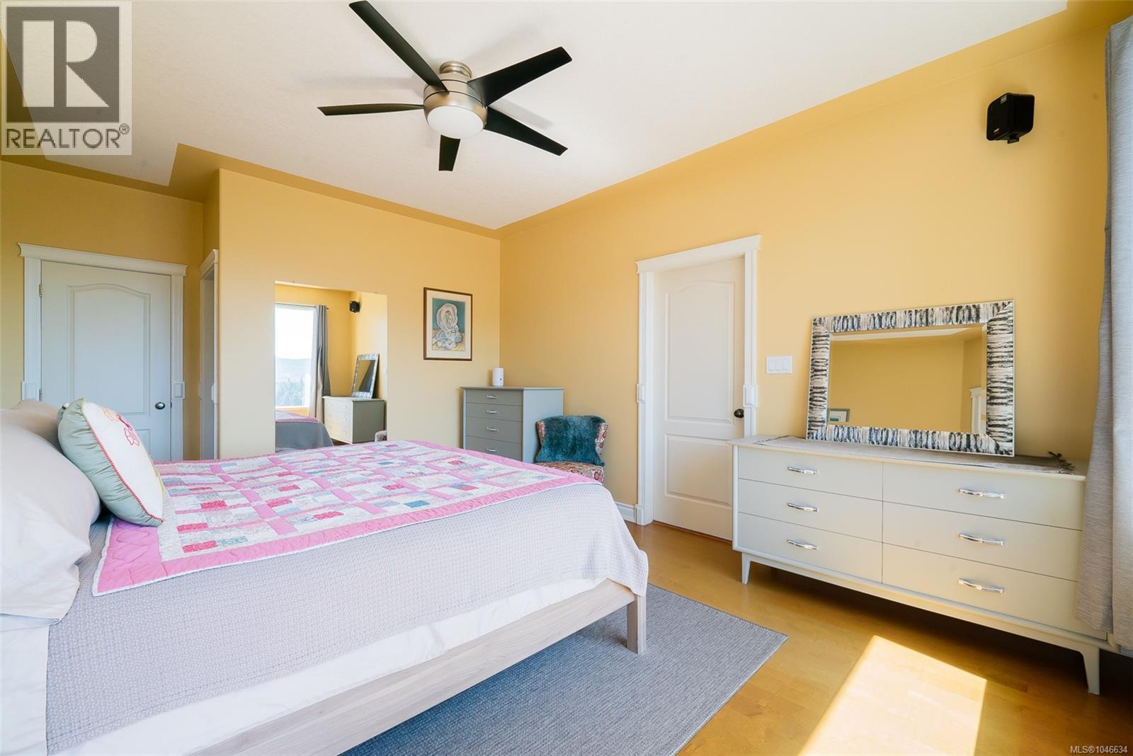 180 Rainbow Cres Property Photo 19
