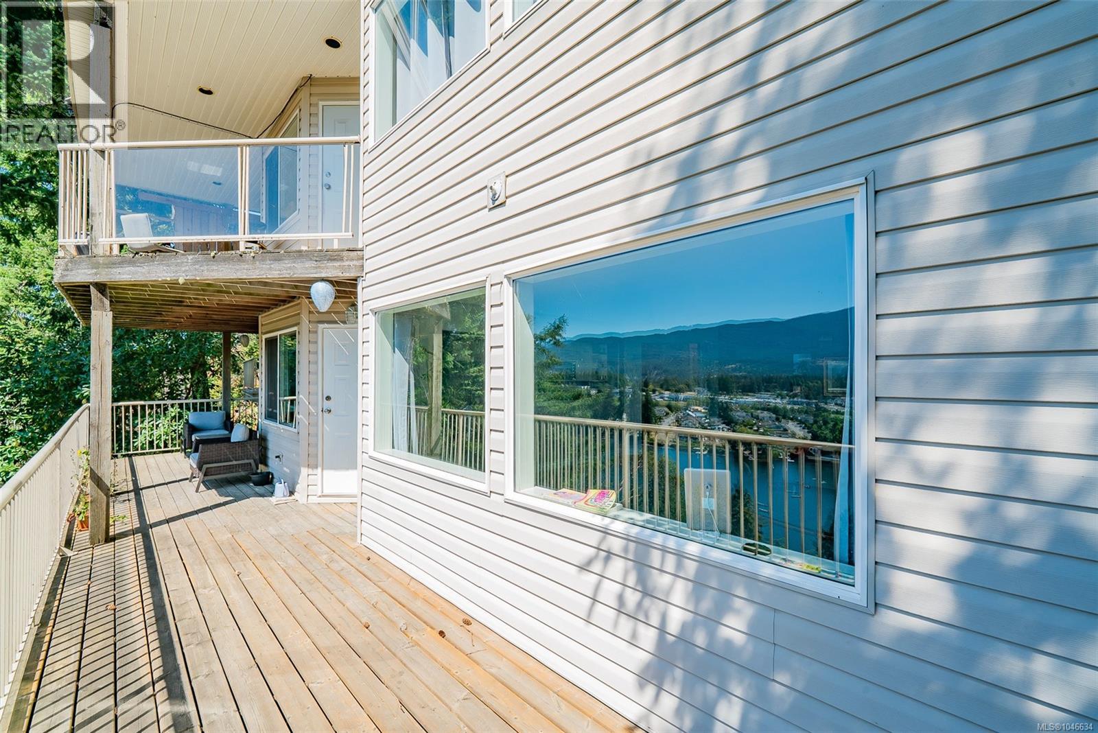 180 Rainbow Cres Property Photo 39
