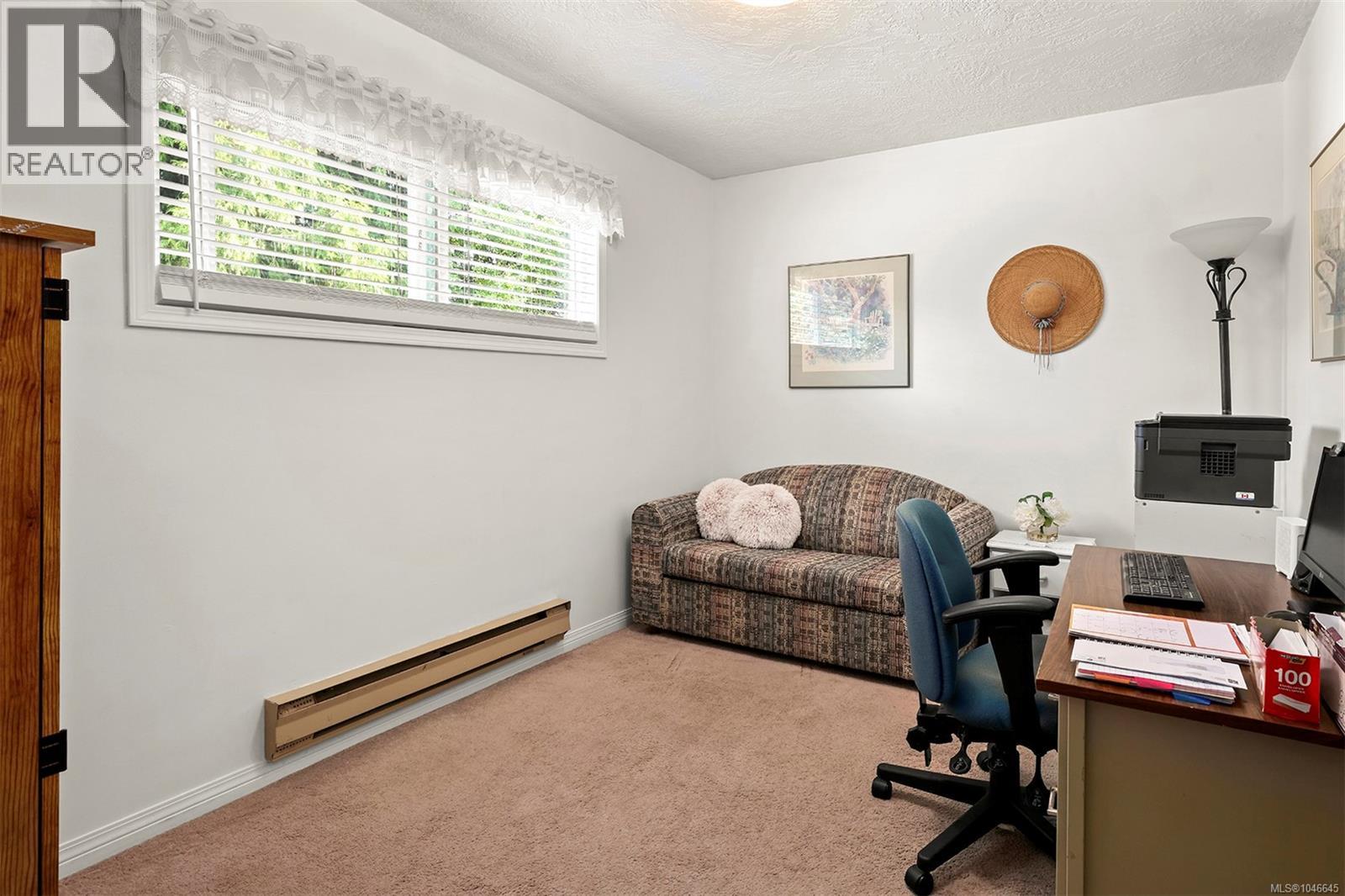 2598 Willard Ave Property Photo 19