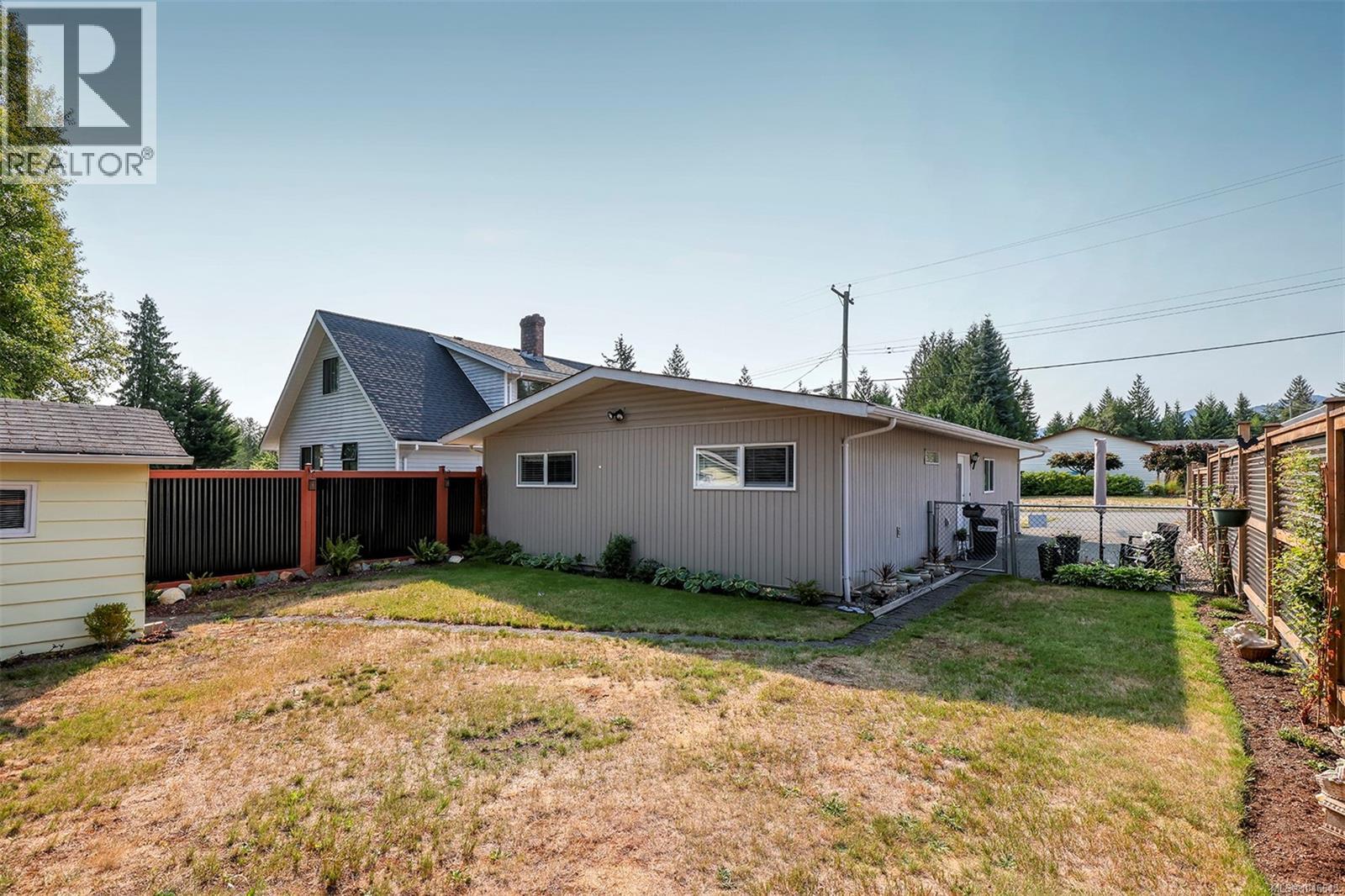 2598 Willard Ave Property Photo 21