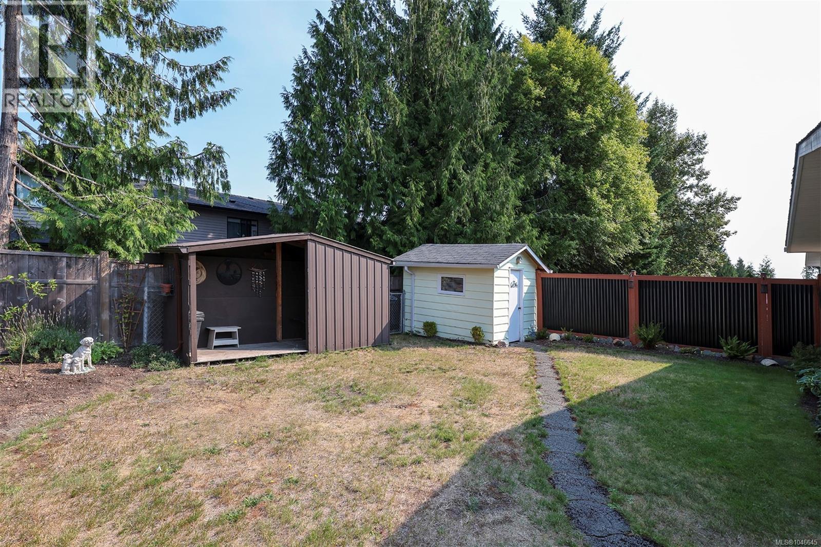 2598 Willard Ave Property Photo 22