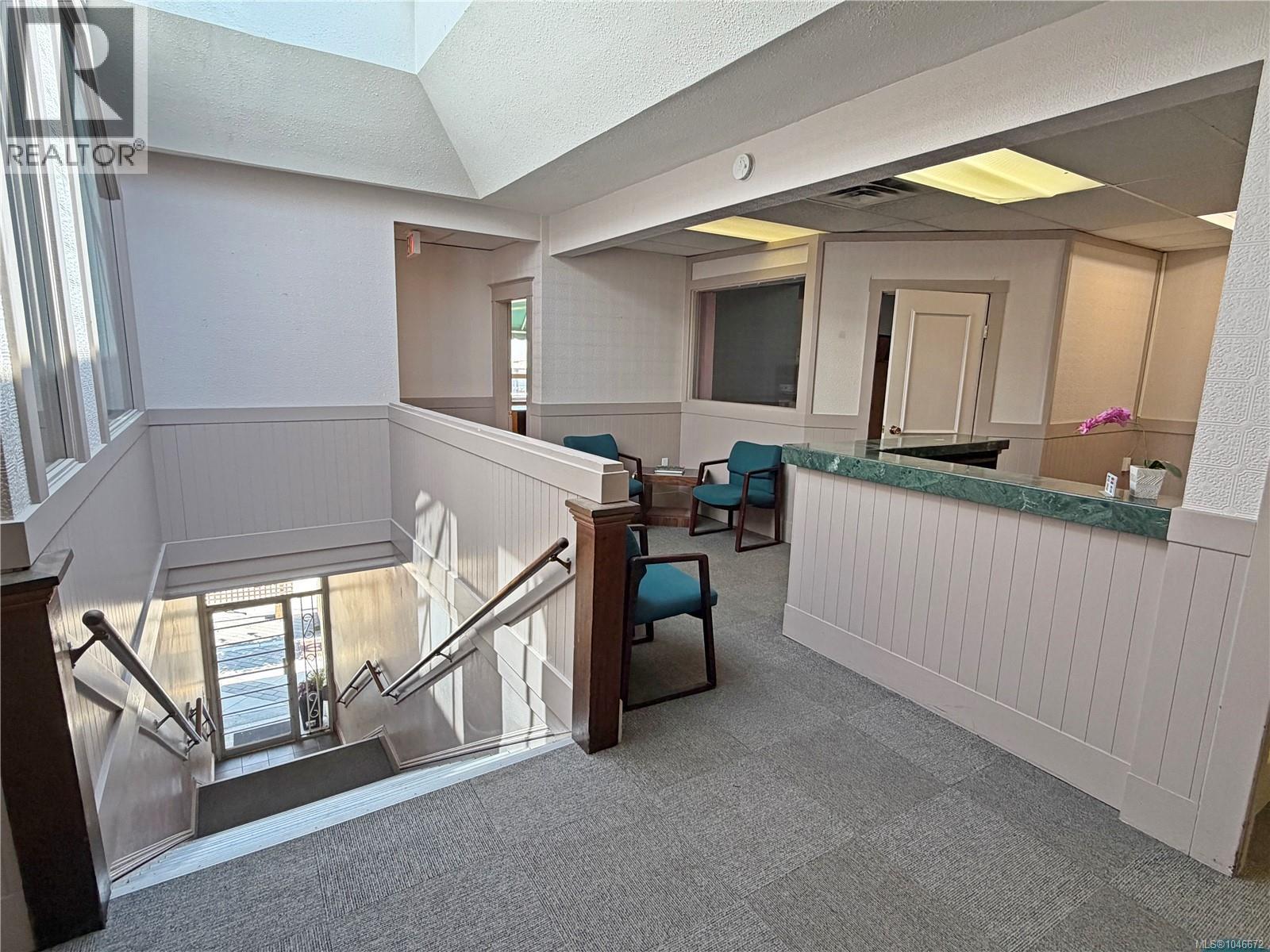 155 Commercial St Property Photo 3