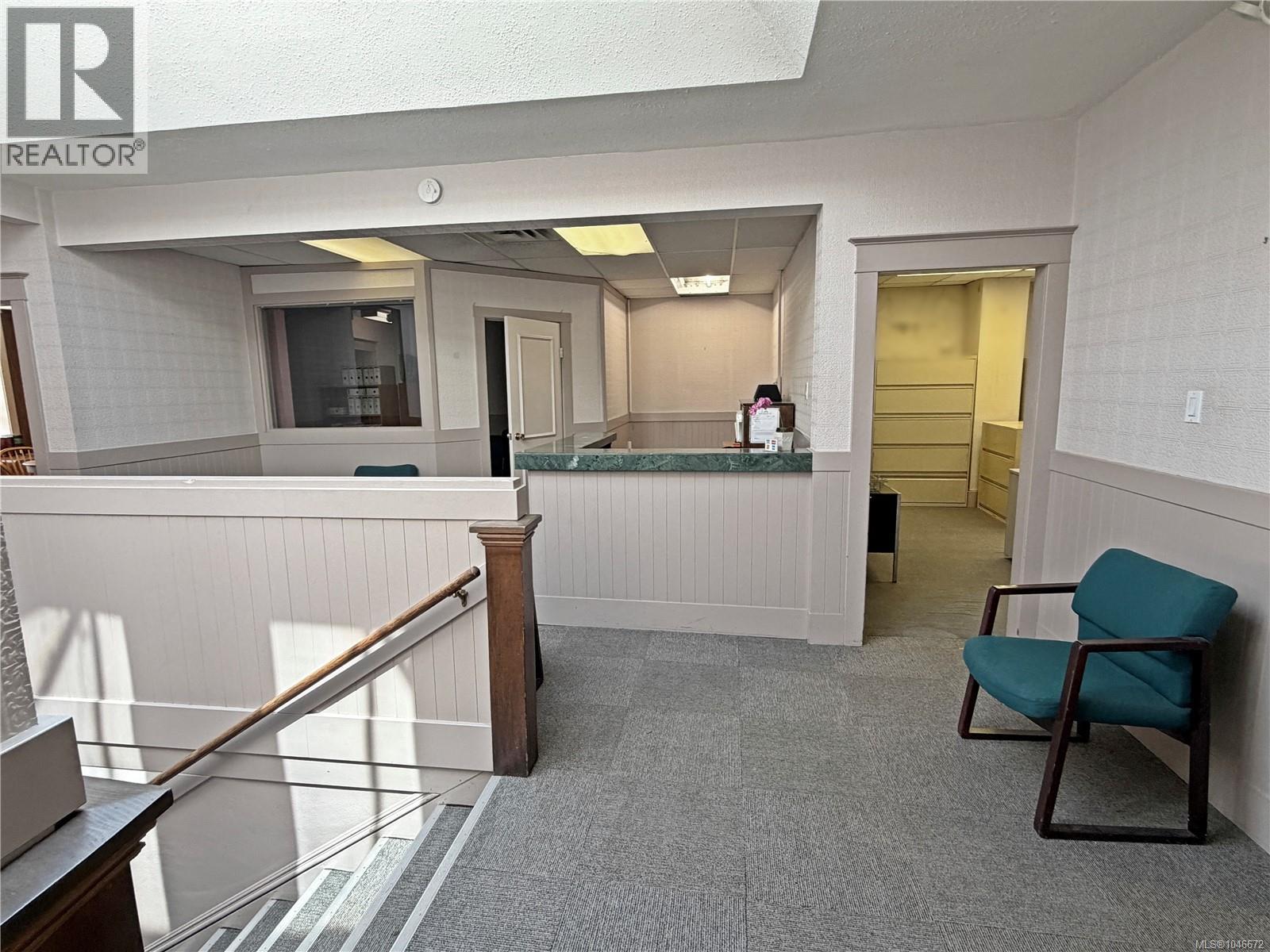 155 Commercial St Property Photo 4