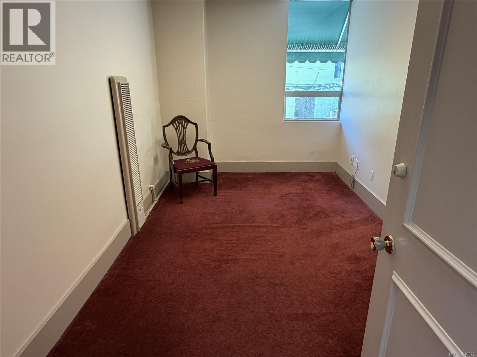 155 Commercial St Property Photo 11