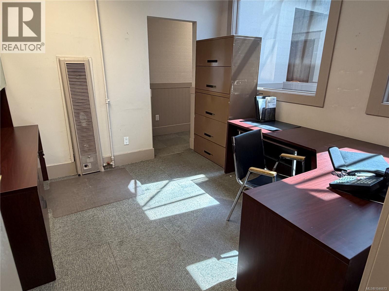 155 Commercial St Property Photo 16