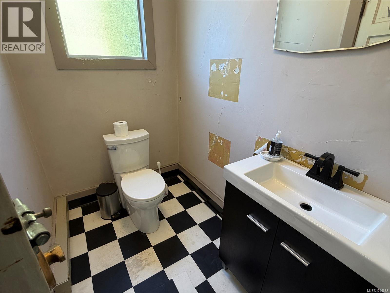 155 Commercial St Property Photo 18