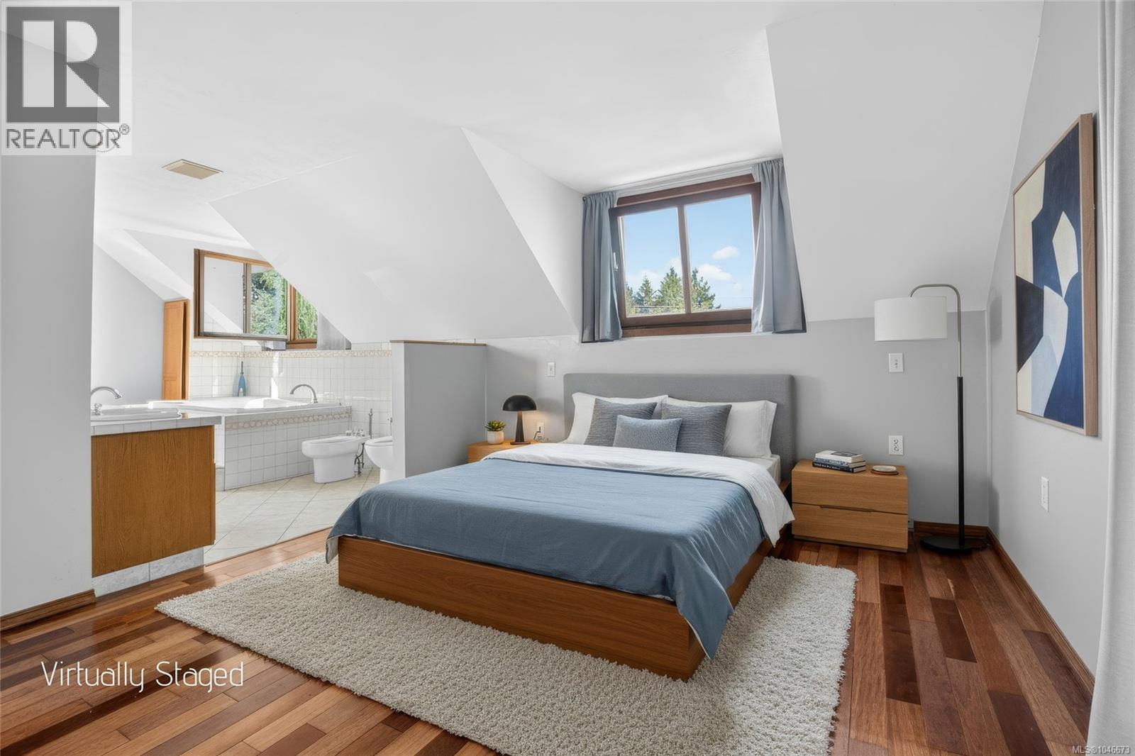1038 Redcap St Property Photo 30