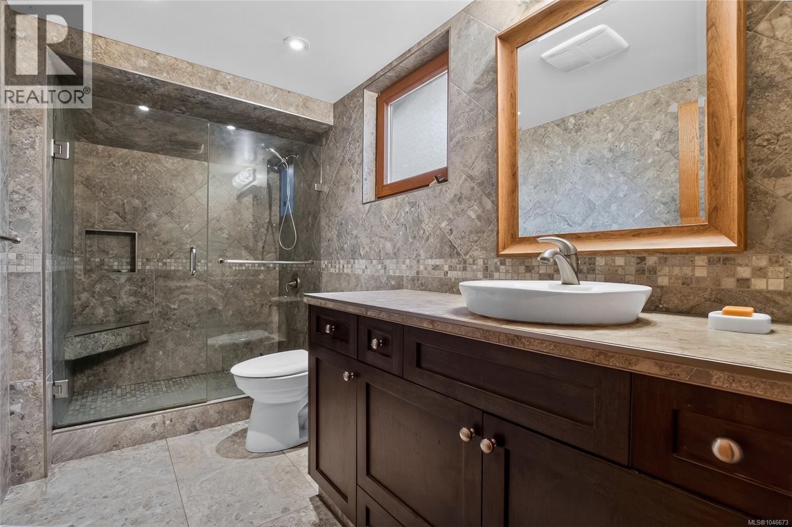 1038 Redcap St Property Photo 45