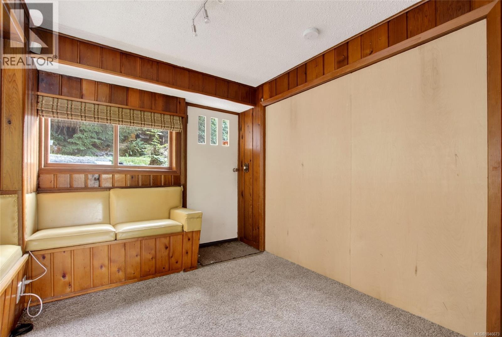 1038 Redcap St Property Photo 47