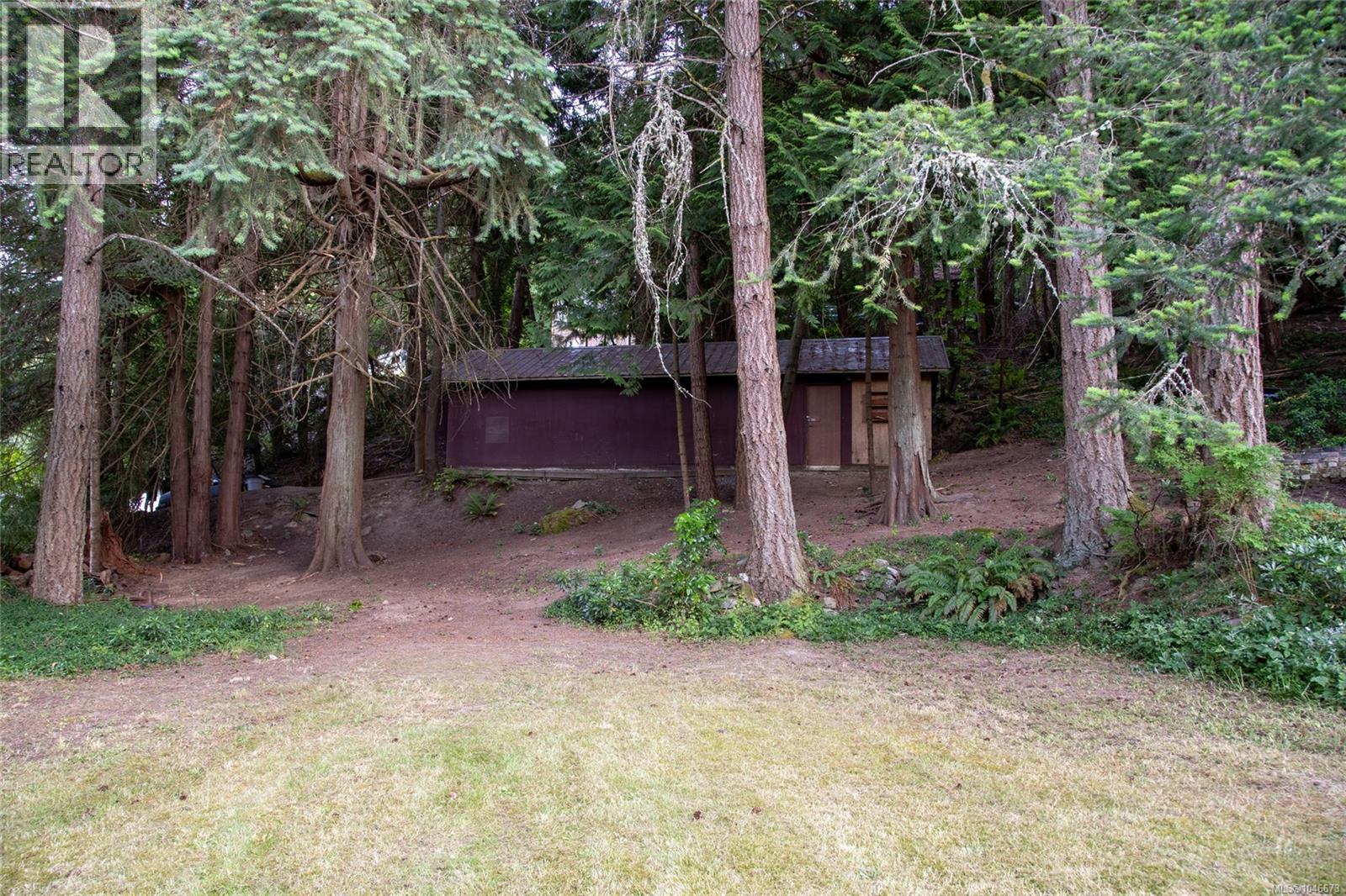 1038 Redcap St Property Photo 53