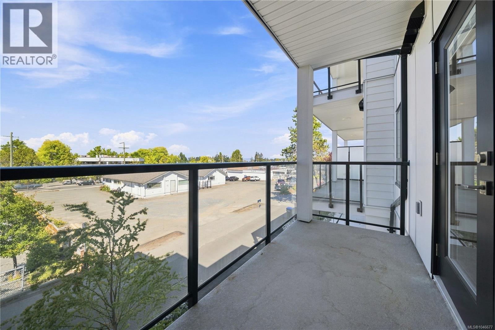 201 171 Jensen Ave W Property Photo 17