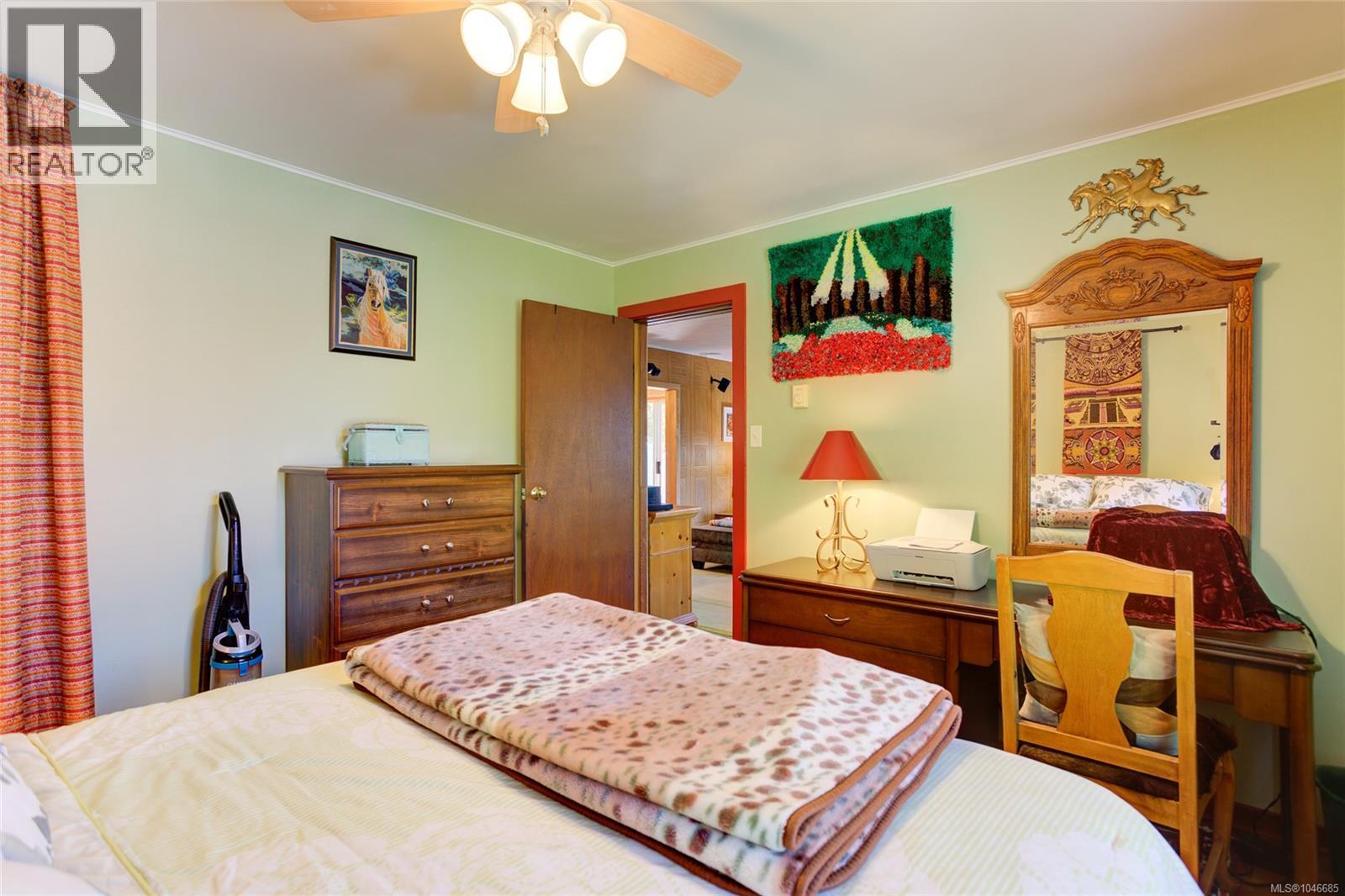 10660 Cedar Dr Property Photo 27